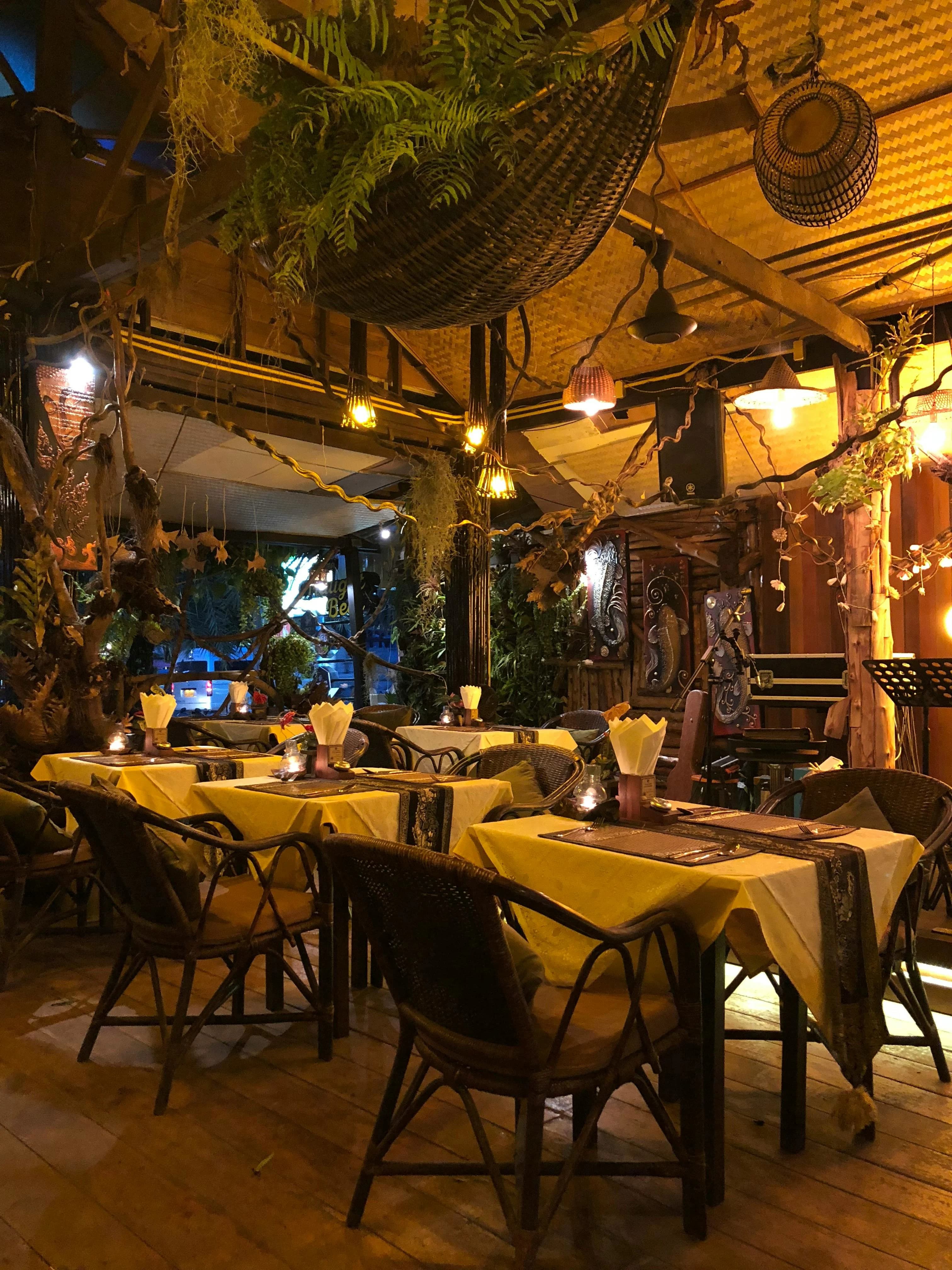 dining